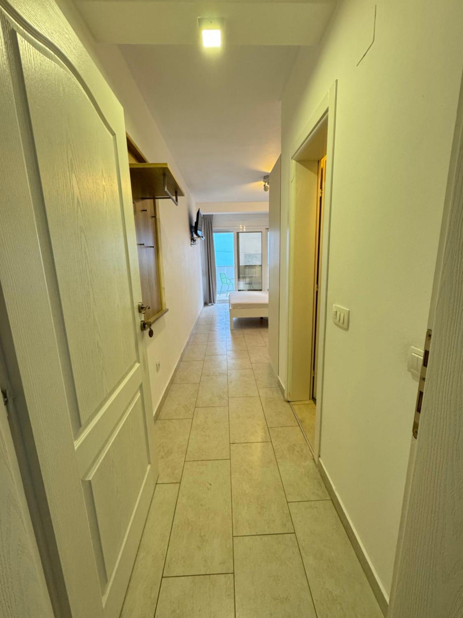 Harasta Lux Apartment Bar Luaran gambar