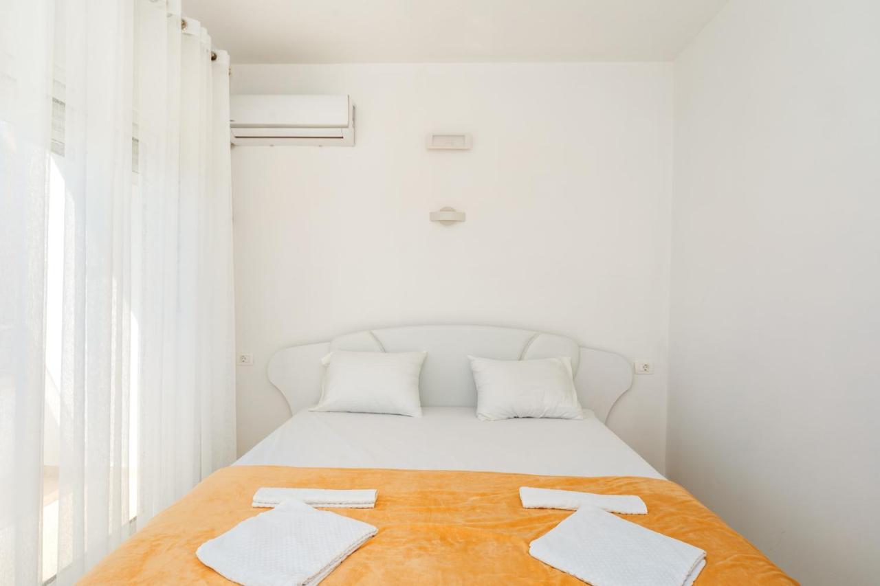 Harasta Lux Apartment Bar Luaran gambar